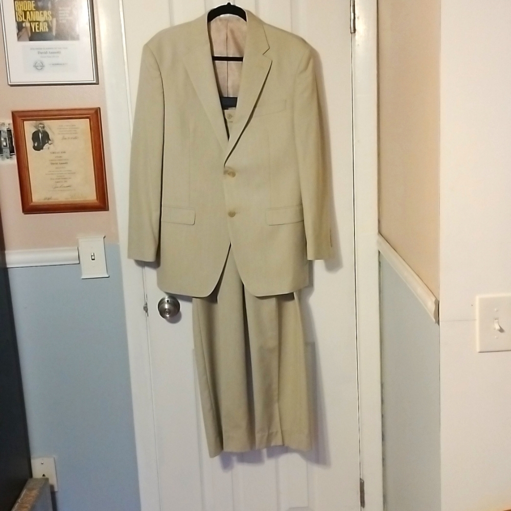 Chaps suit